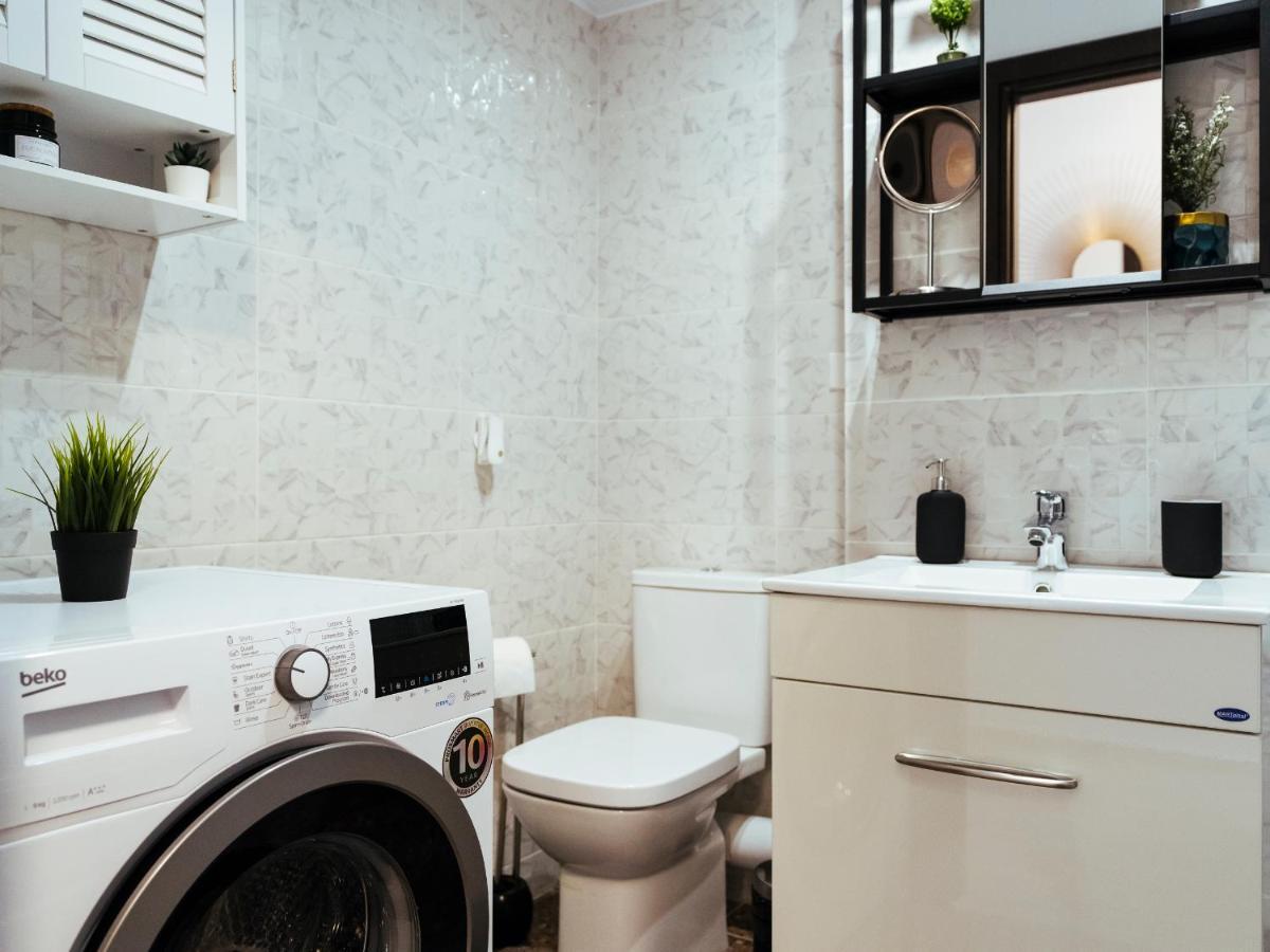 Cozy Special Pallady Apartament With Garden & Courtyard Bukarest Exterior foto